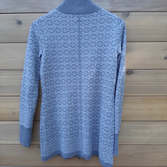 Cynthia Rowley Long Sleeve knit Tunic thumb hole Grey Sweater Tunic Small - Picture 5 of 7